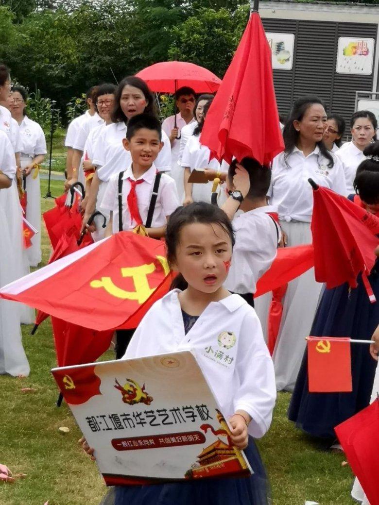 小宝贝打网球